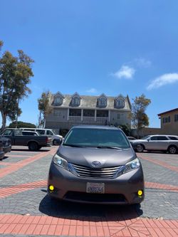 2011 Toyota Sienna