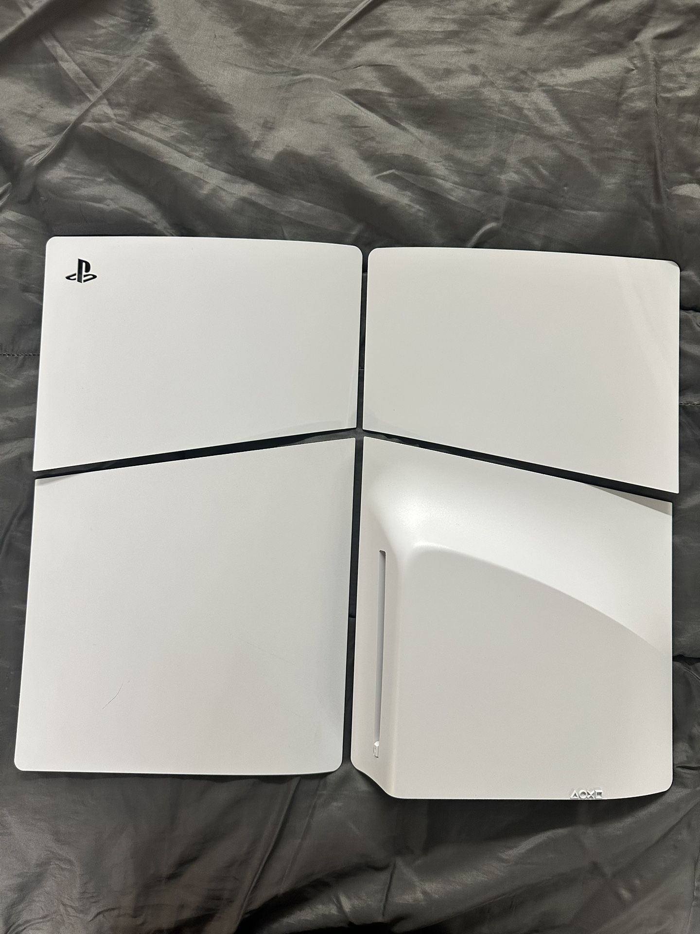 PS5 Slim Console Cover ( Used )
