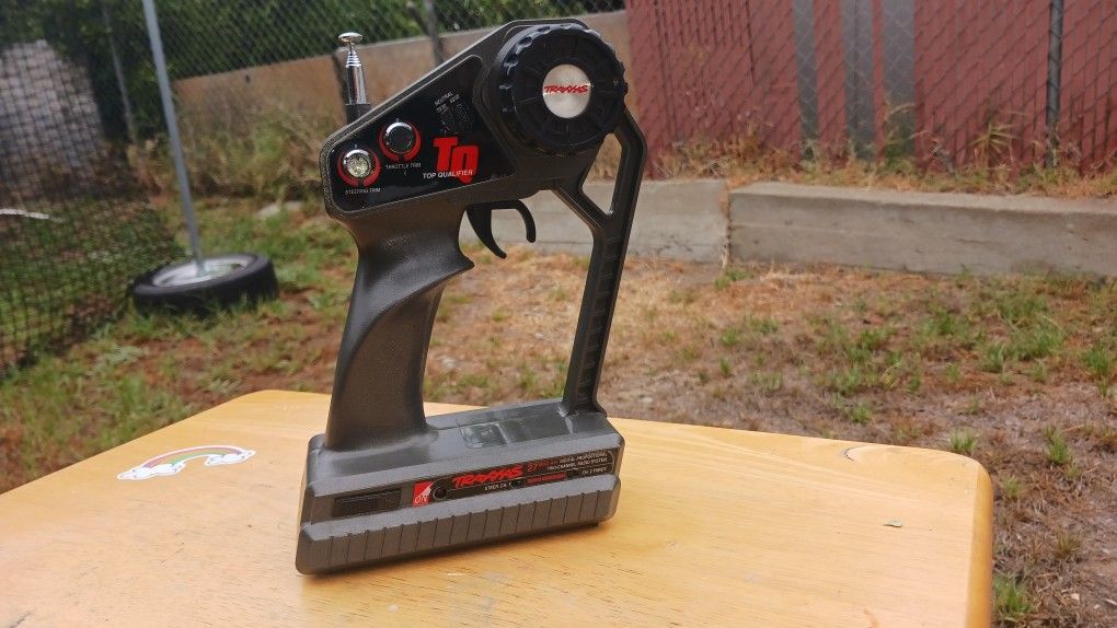 TRAXXAS TQ 2-channel Transmitter 27mhz AM