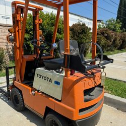 Forklift For Sale 