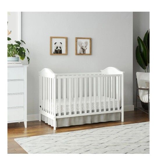 Baby Crib / Toddler Bed