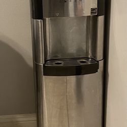 Self Clean Water Dispenser