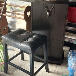 Small Bar And Two Stools