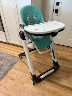Peg Perego Siesta High Chair w/ infant insert