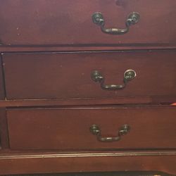 Dresser