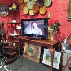 Samsung TV 26 In