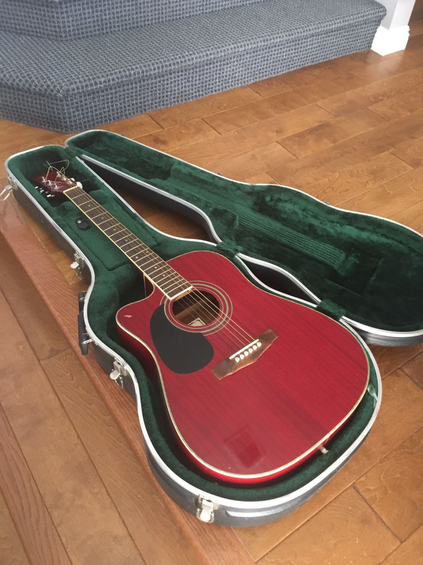 Left Handed Acoustic Guitar for sale