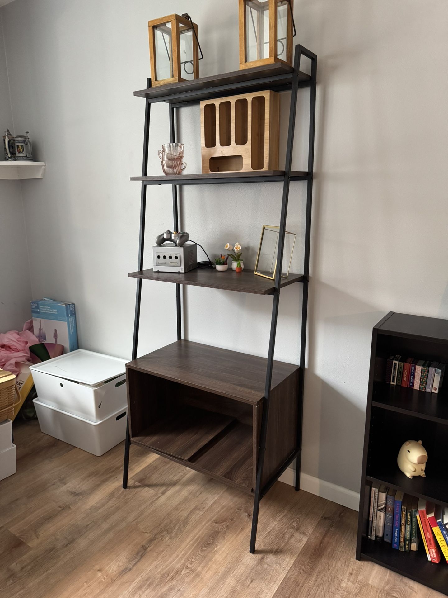 Shelf