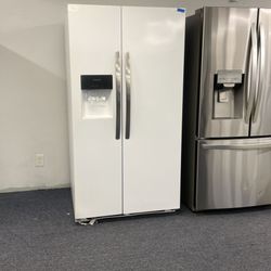 Frigidaire side-by-side refrigerator 2B