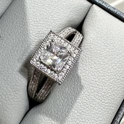 STERLING SILVER RING 