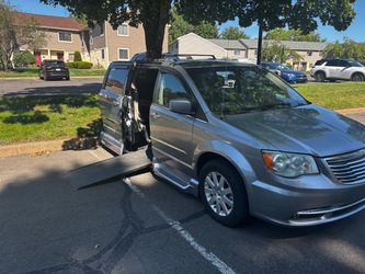2015 Chrysler Town & Country