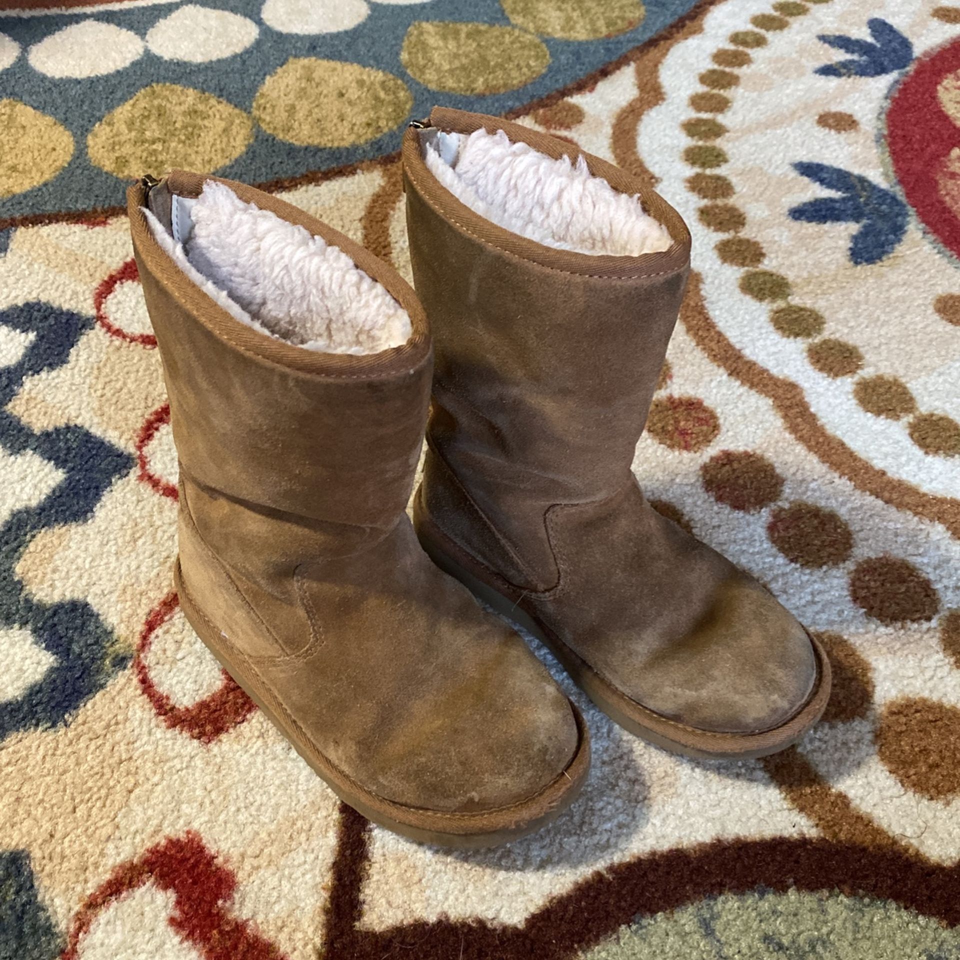 Ugg Boots Girls Women’s Size 2