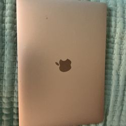 MacBook Air w/ Charge Cable 