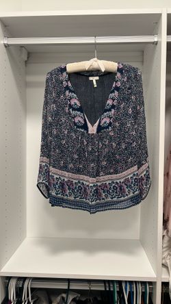 Joie Size Medium Flown Silk Floral Blouse