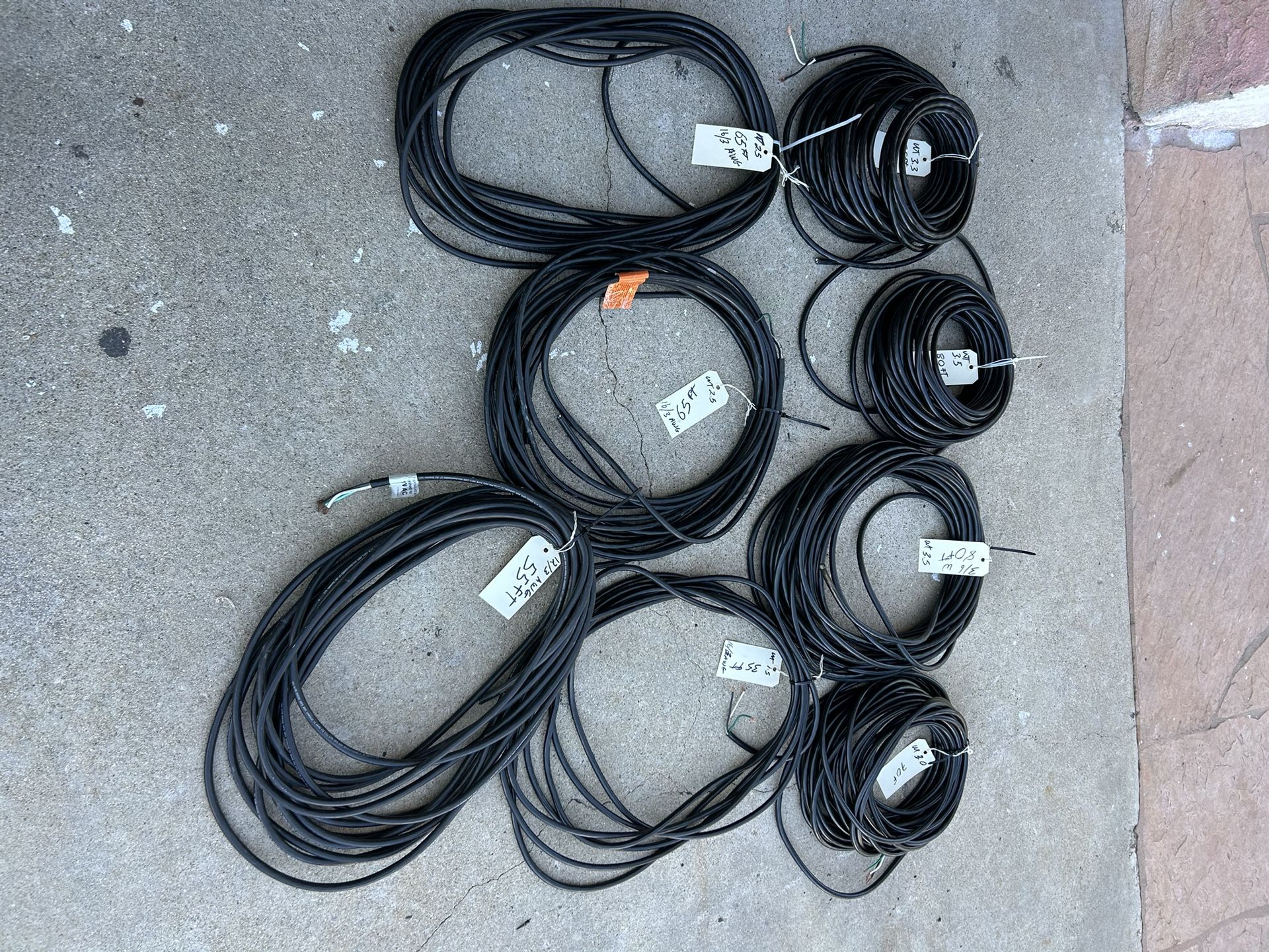 8 Cables Good For Extension Cords