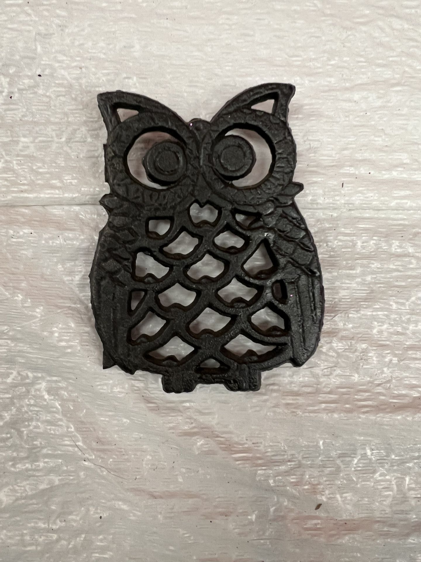Vintage Cast Iron Owl Trivet, 4”x3” 
