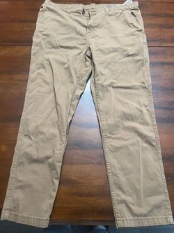 Men's Khaki Chino Pants