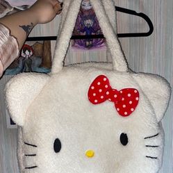 Hello Kitty Shoulder Bag ✨