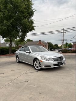 Mercedes benz 2011 E550 4matic