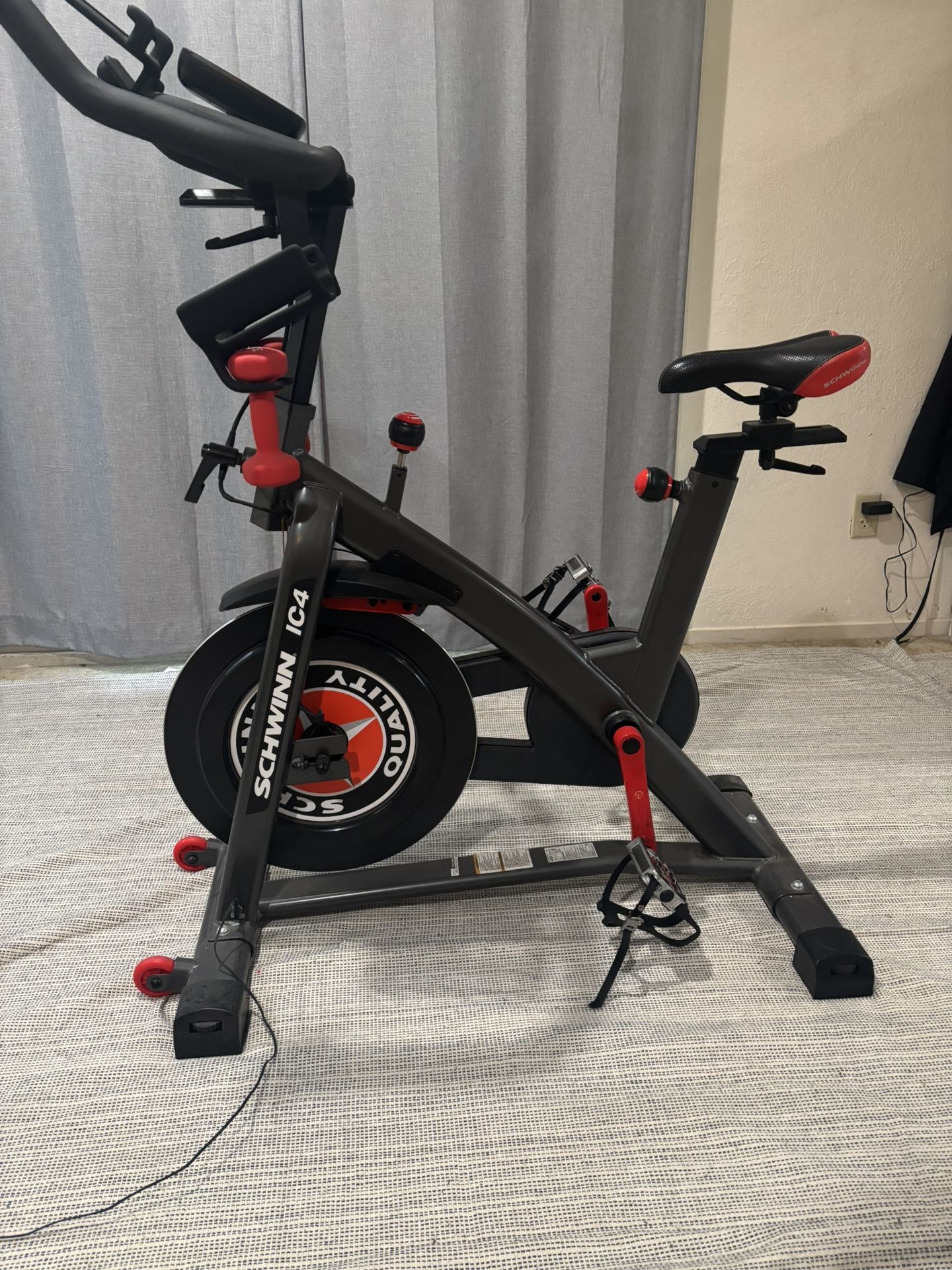 Schwinn IC4 Stationary Bike