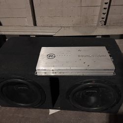 2 Rockford Fosgate 12 Subs+amp