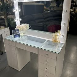 SALE 💰💰💰VANITIES Available TODAY!!!!