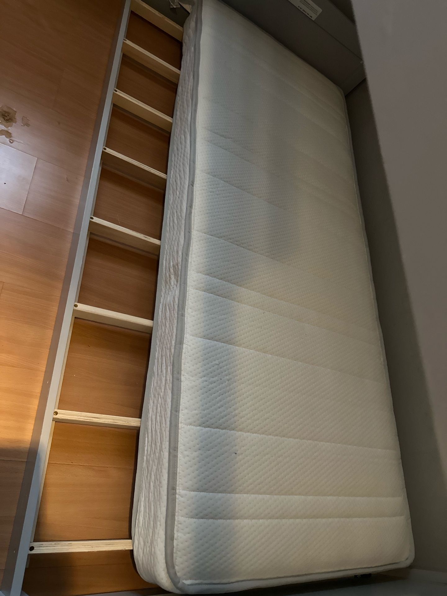 2 Narrow Twin Mattress