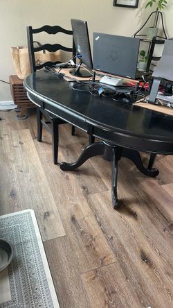 Kitchen table