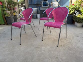 Mid Century Modern Pink Metal Chairs Set of 4