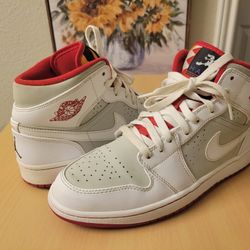 2015 Air Jordan 1 Mid Hare Size 8.5 Bugs Bunny 