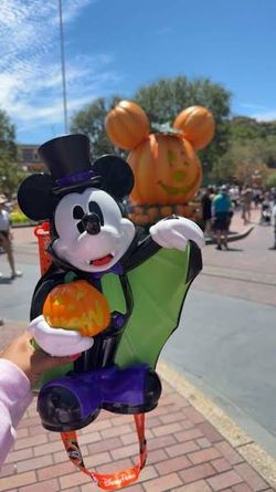 Mickey Halloween vampire popcorn bucket