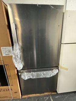 Refrigerator Hisense 31.1 New