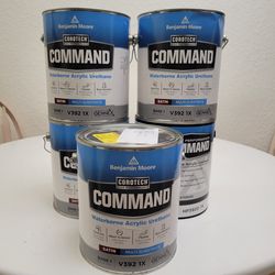 COMMAND  White Paint
