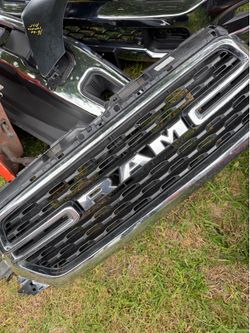 2019-2024 dodge ram 1500 grille