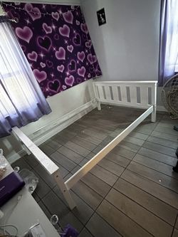 Full bed frame