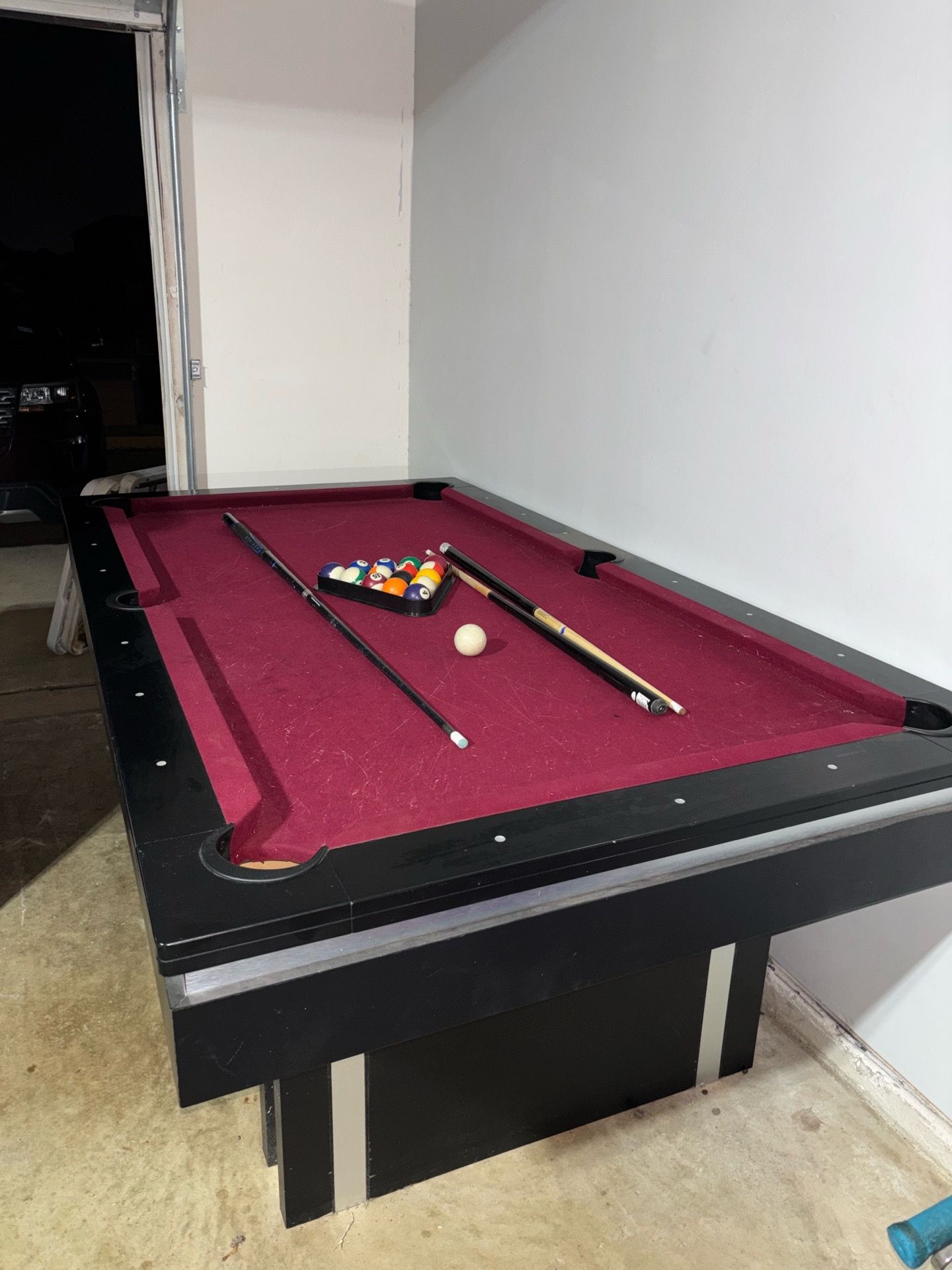Pool table