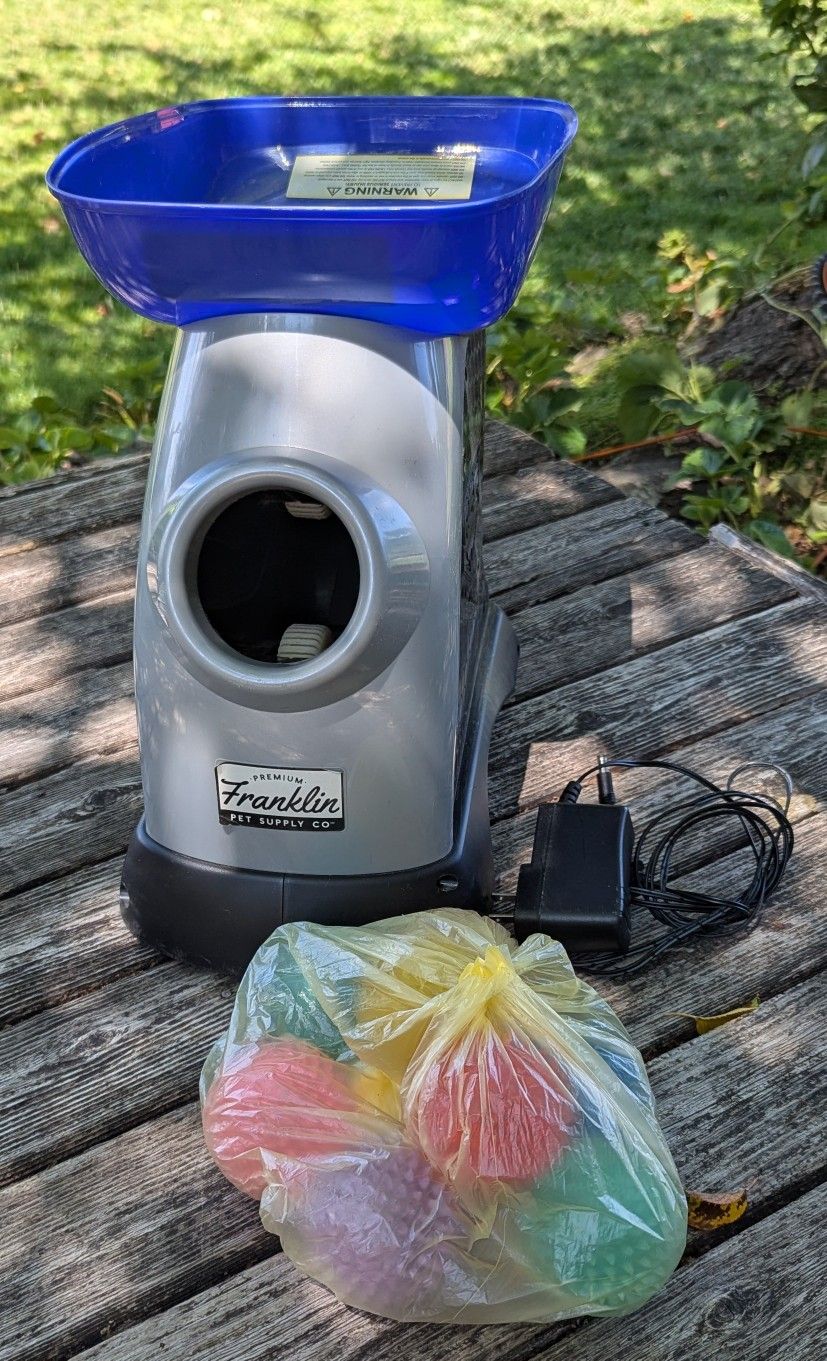Automatic Ball Launcher & rubber balls
