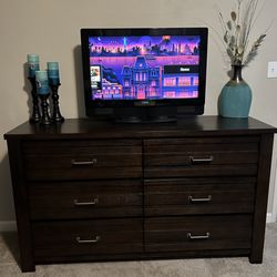 Ashley Furniture Solid Cherry Wood Dresser & 1 Matching Night Stand 