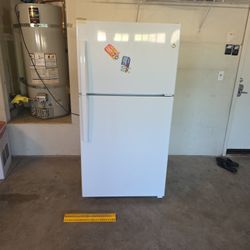 GE Refrigerator FOR Garage 