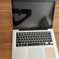Apple MacBook 13” Late 2008