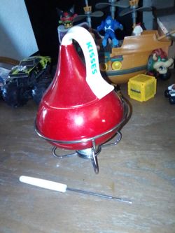 Hershey's Kisses Chocolate Fondue Set