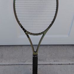 Wilson Blade 104 V8 Tennis Racquet 4 1/4
