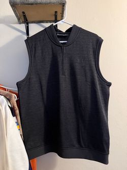 Men’s shirt size Large