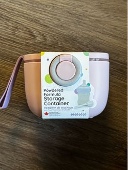 Formula storage container