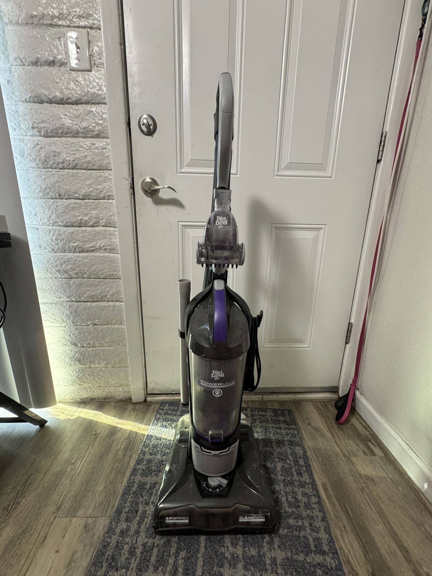 Dirt Devil Power Max Pet Vacuum