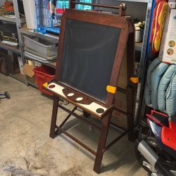 Easel - Free