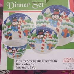 Dinner Set, 4 piece, Christmas Design