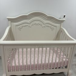 crib and mattress 