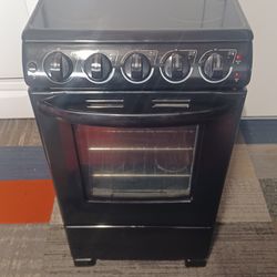 SUMMIT APARTMENT SIZED STOVE