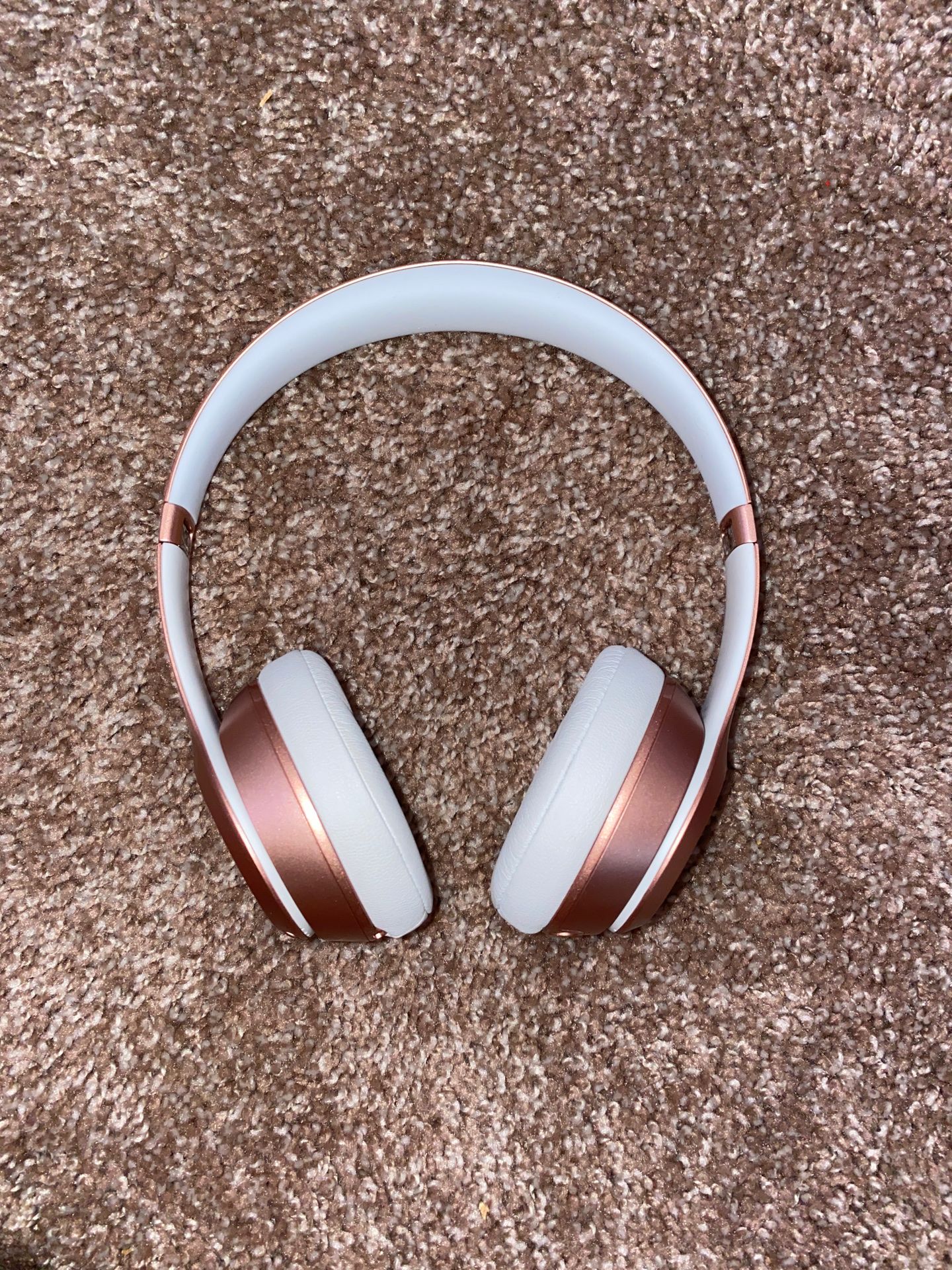 Beats solos headphones